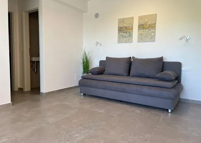 Sandra Apartments
