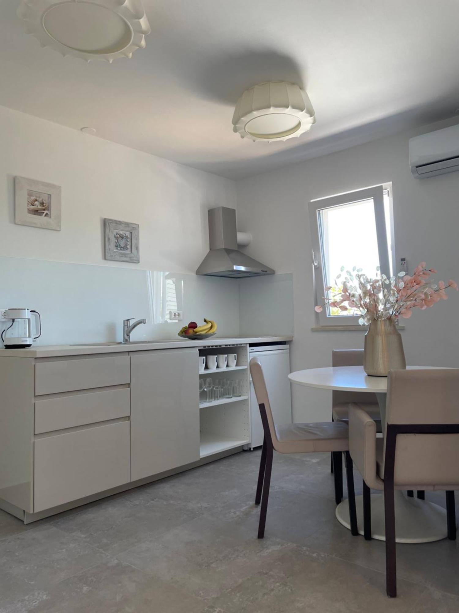 Sandra Apartment *